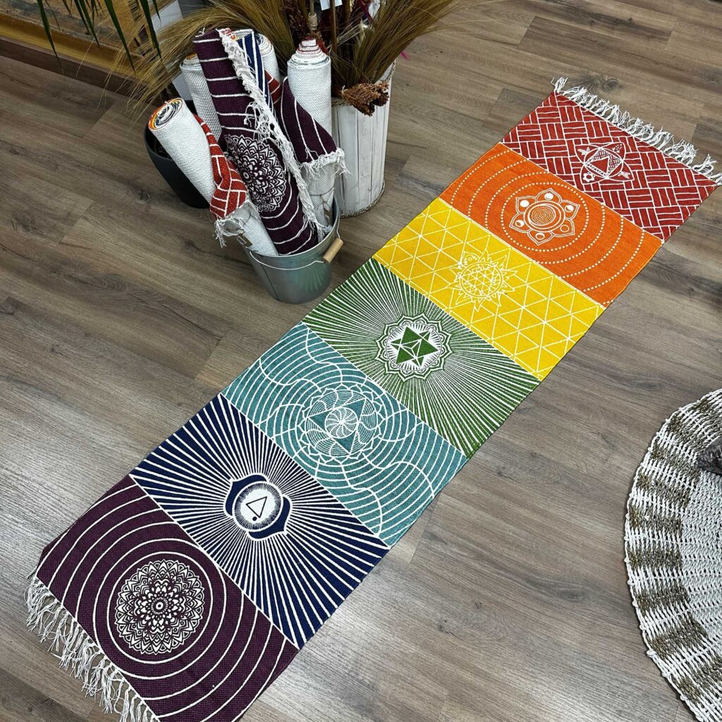 RUGS